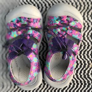 Floral Keen Water Shoes Size 13